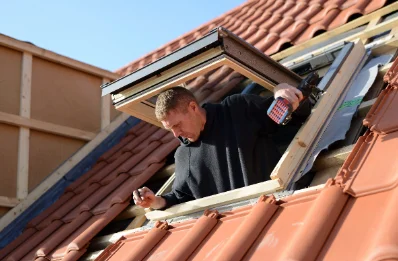 Pose de fenêtres de toit Velux à Lano